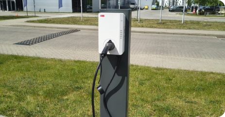Stacja ładowania EV przy centrum logistycznym